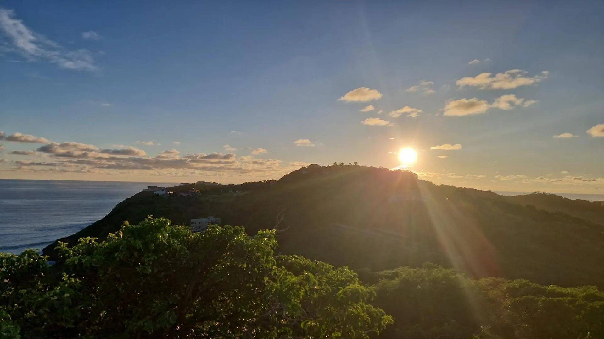 Large Beautiful Villa With Ocean Views And Private Pool - 3 Bedroom Listing Cap Estate Bed and breakfast