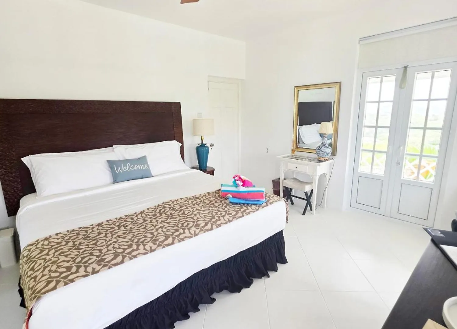 Large Beautiful Villa With Ocean Views And Private Pool - 3 Bedroom Listing Cap Estate Santa Lucía