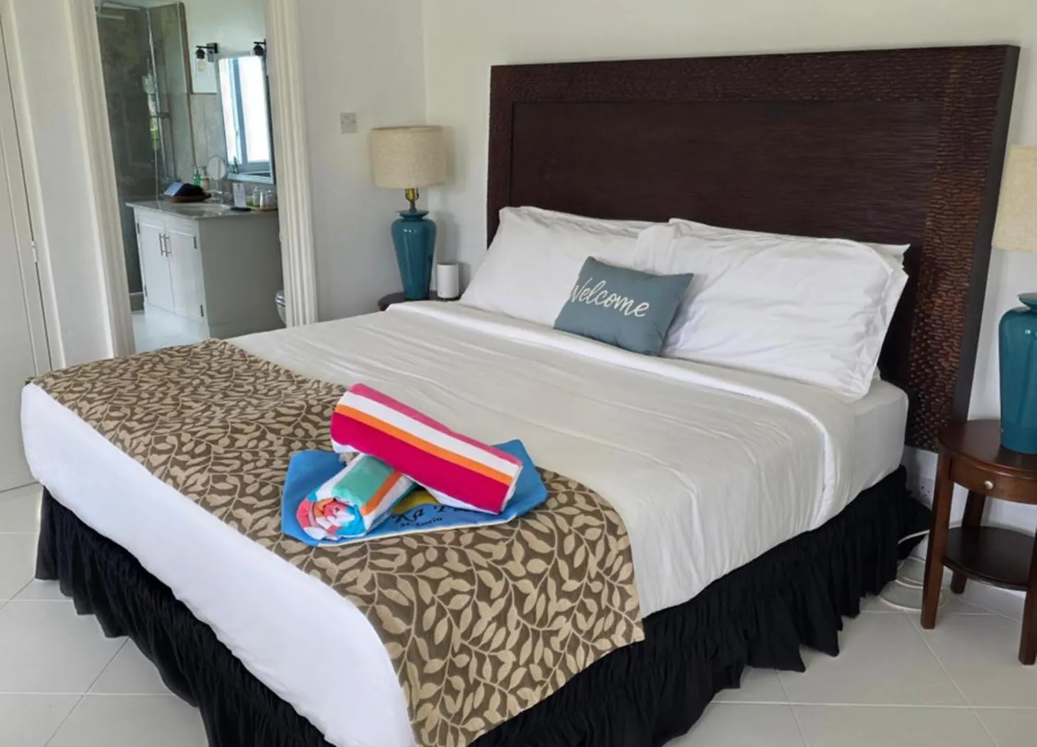 Bed and breakfast Large Beautiful Villa With Ocean Views And Private Pool - 3 Bedroom Listing Cap Estate